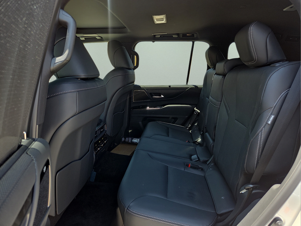 New 2026 Lexus LX 700h Luxury AWD/4WD image 14