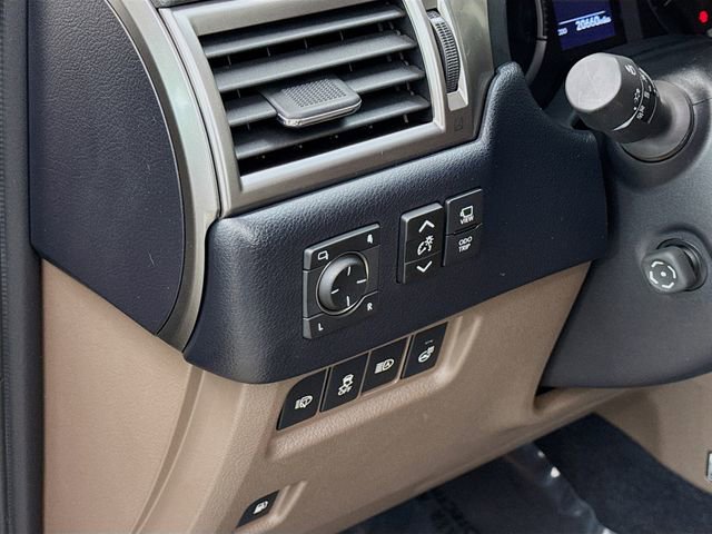 Used 2023 Lexus GX 460 Luxury image 10