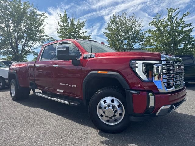 Used 2024 GMC Sierra 3500 Denali AWD/4WD image 1