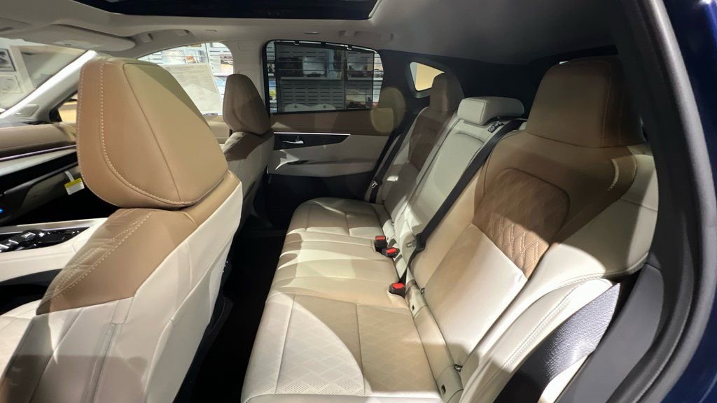 New 2025 Nissan Murano Platinum w/ Cargo Package image 9