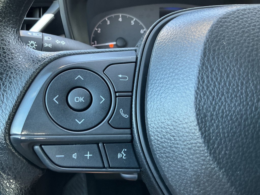 Used 2025 Toyota Corolla LE FWD image 24