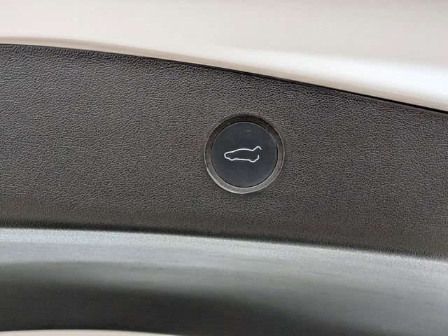 Used 2022 Tesla Model 3 Performance image 22