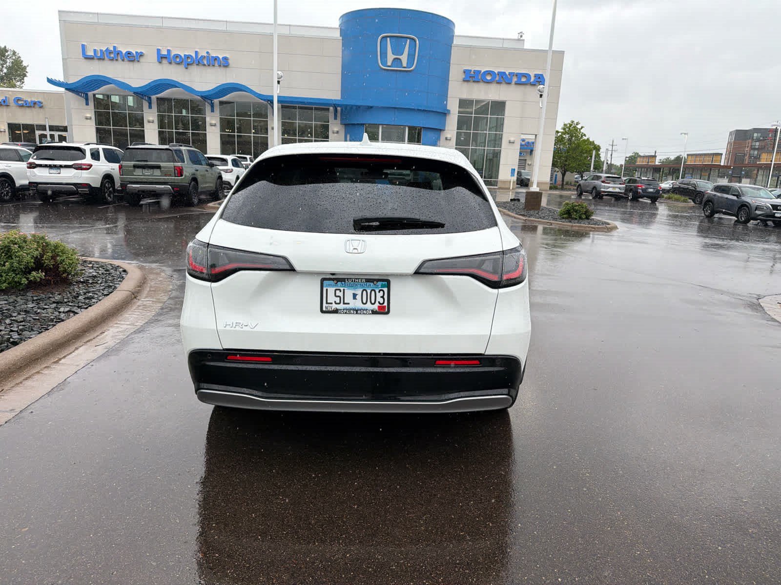 Used 2024 Honda HR-V EX-L image 9