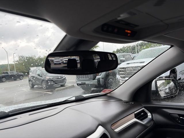 Used 2018 GMC Acadia SLE AWD/4WD image 29