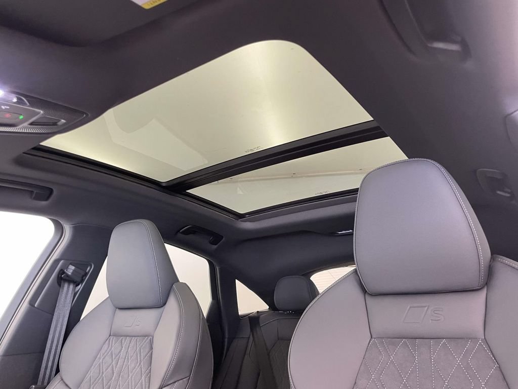 New 2026 Audi SQ5 Premium Plus AWD/4WD image 17
