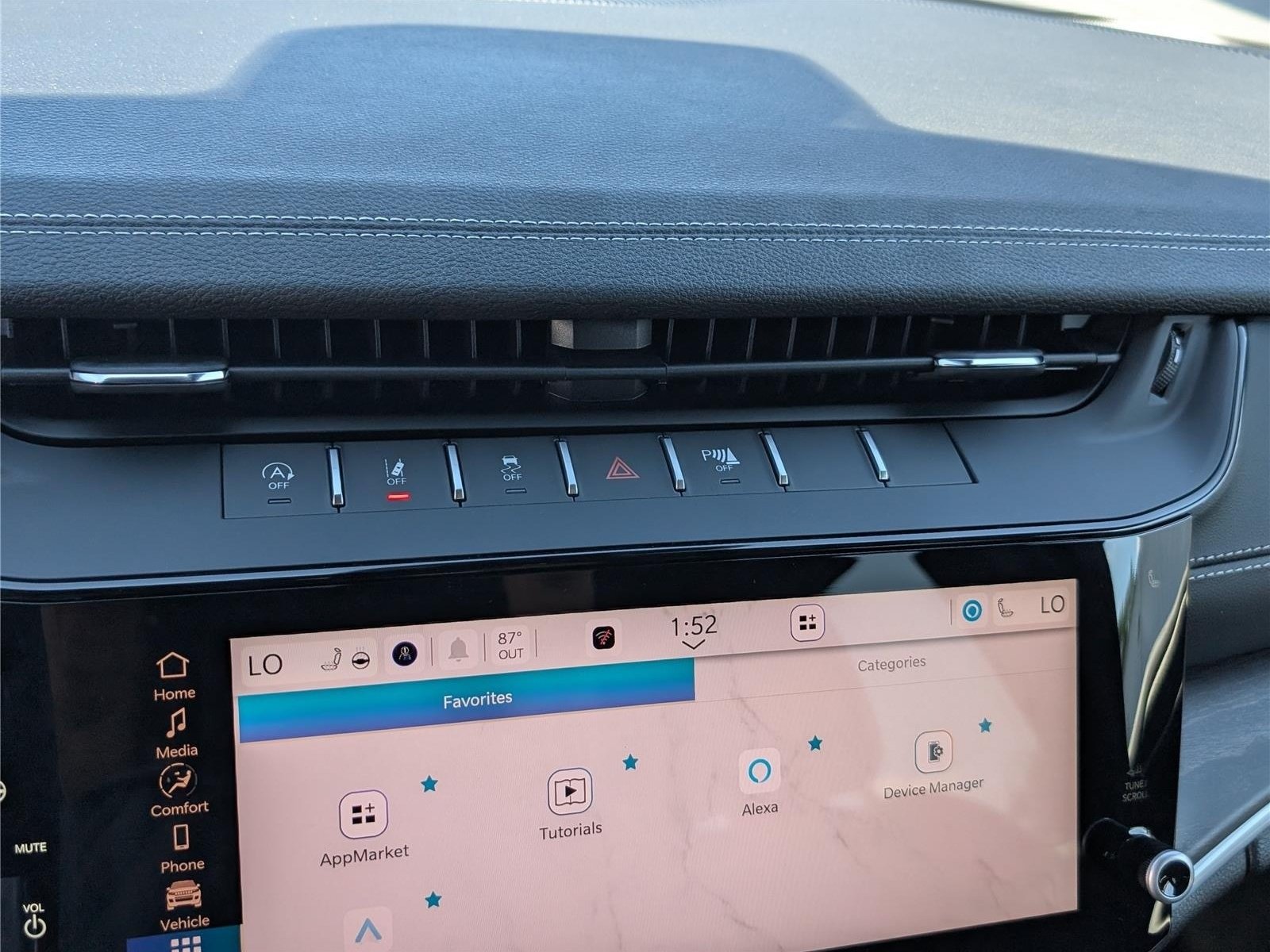 New 2027 Jeep Grand Cherokee Altitude AWD/4WD image 25