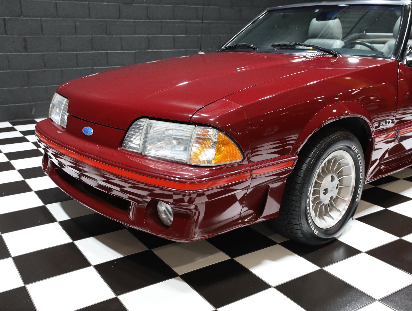 Used 1987 Ford Mustang GT RWD image 14
