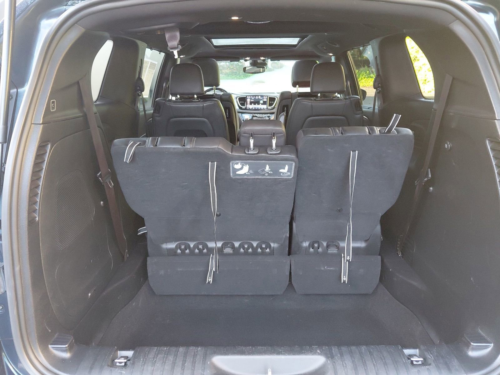 Used 2021 Chrysler Pacifica Touring-L w/ Uconnect Theater Family Group AWD/4WD image 27