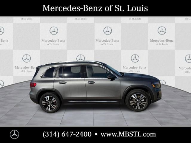 New 2026 Mercedes-Benz GLB 250 4MATIC image 2