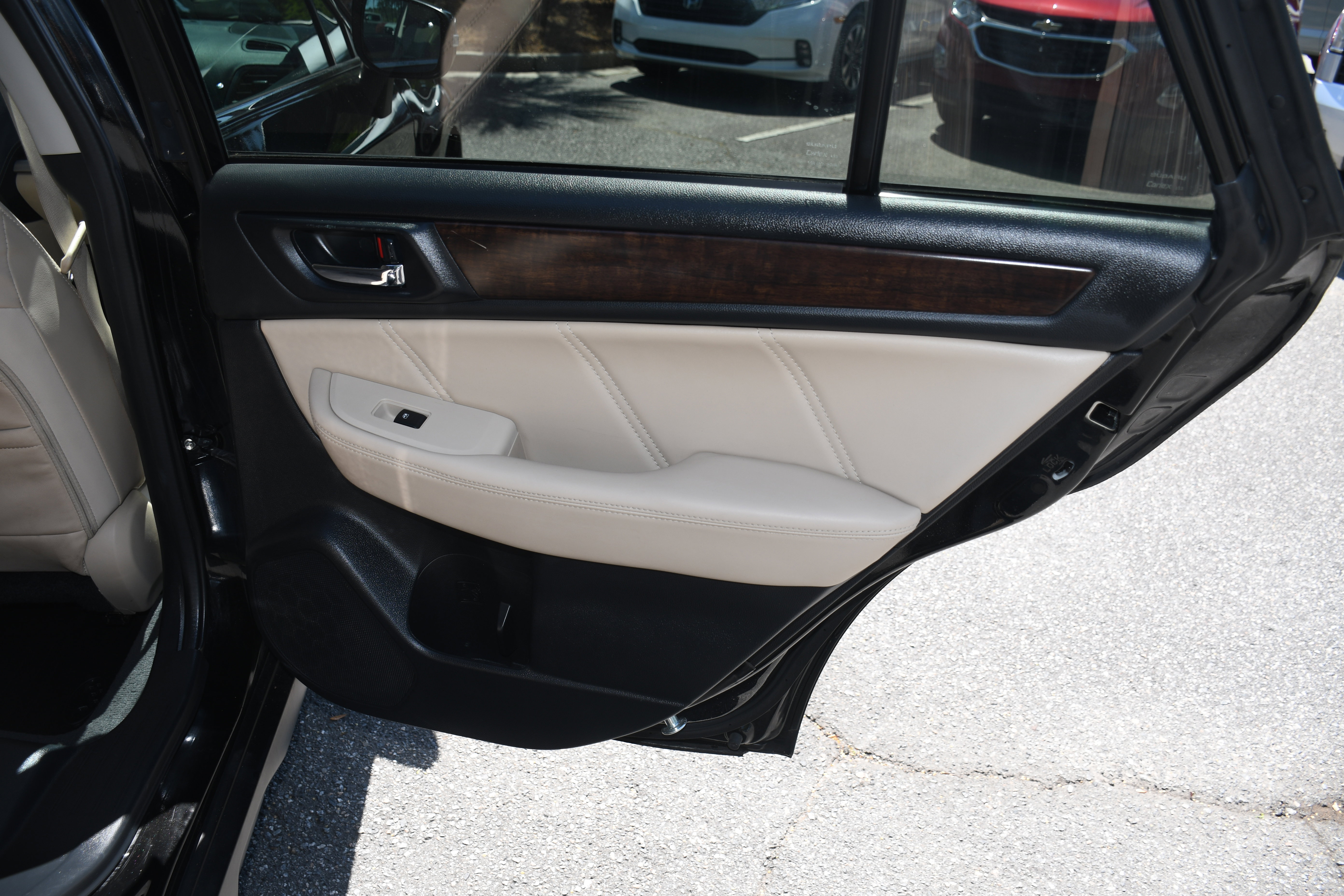 Used 2019 Subaru Outback 2.5i Limited w/ Popular Package #2 image 22