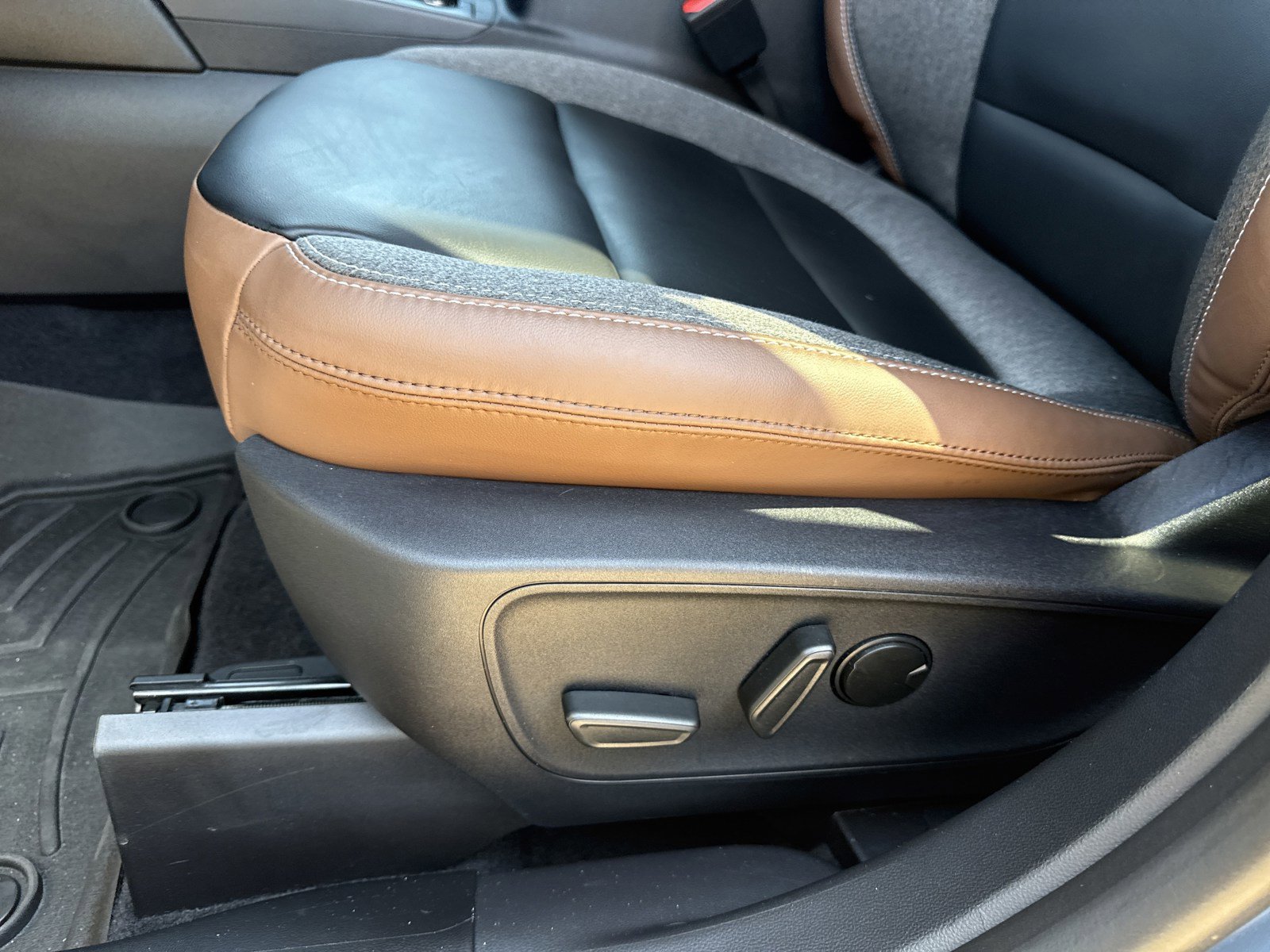 Used 2024 Ford Bronco Sport Outer Banks w/ Tech Package image 12