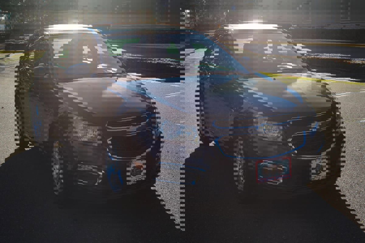 Used 2016 Chevrolet Cruze LT w/ Technology Package image 8