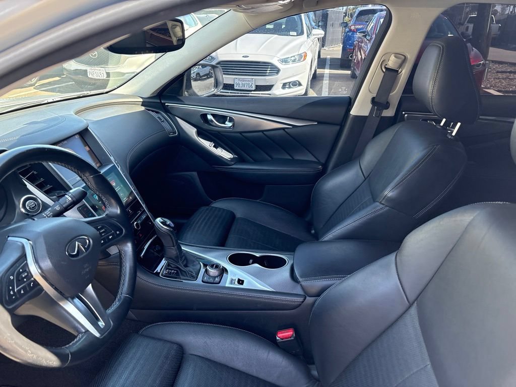 Used 2019 INFINITI Q50 Signature Edition RWD image 12