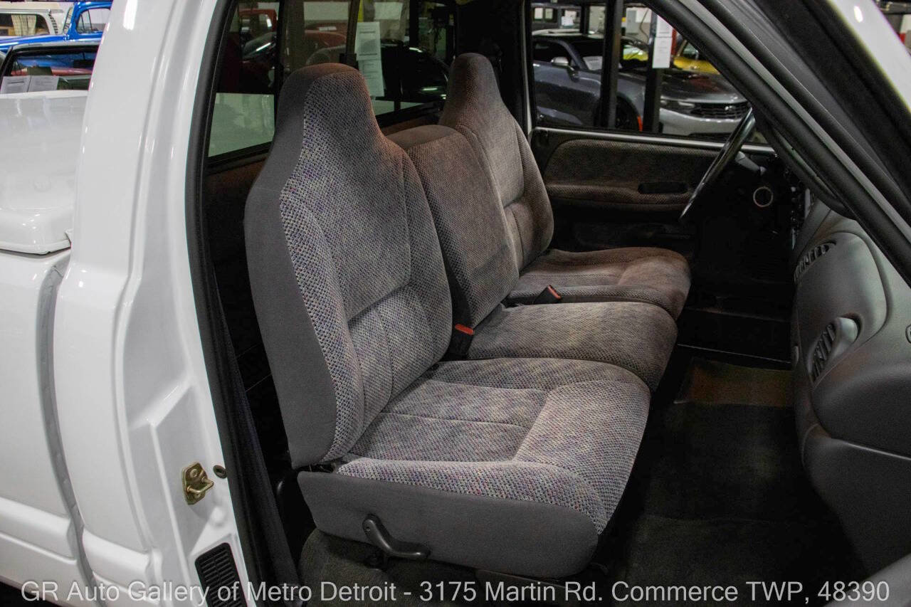 Used 1998 Dodge Ram 1500 Truck 2WD Regular Cab image 38