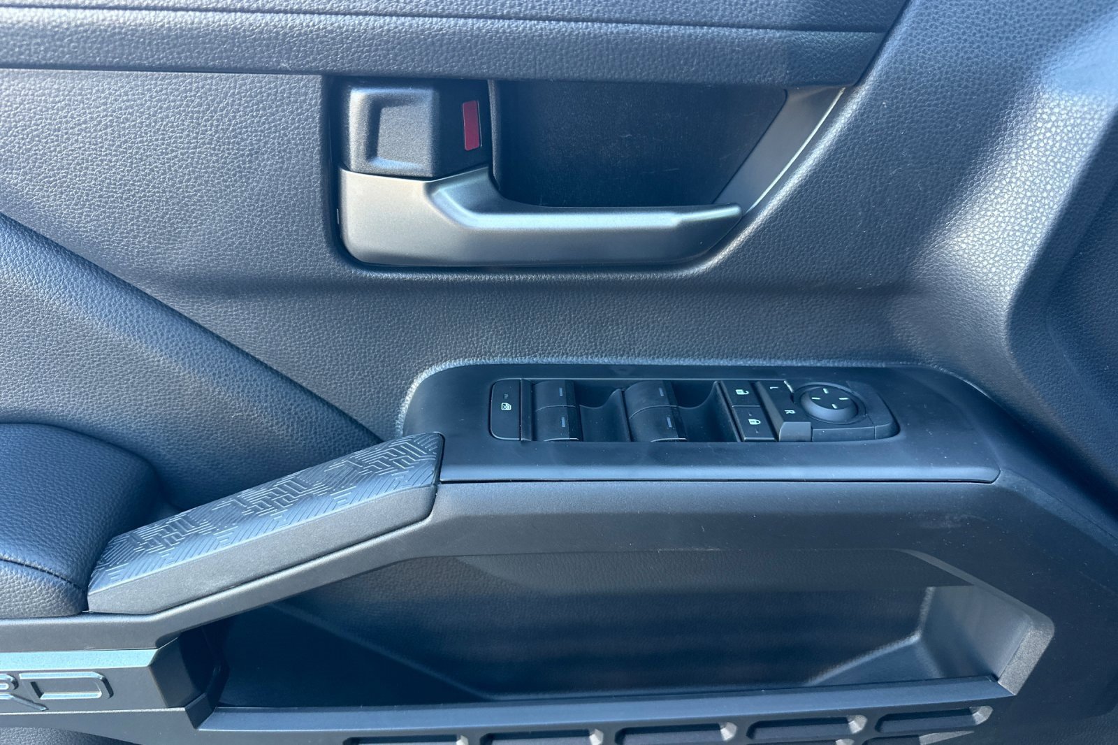 New 2026 Toyota Tacoma SR5 image 13