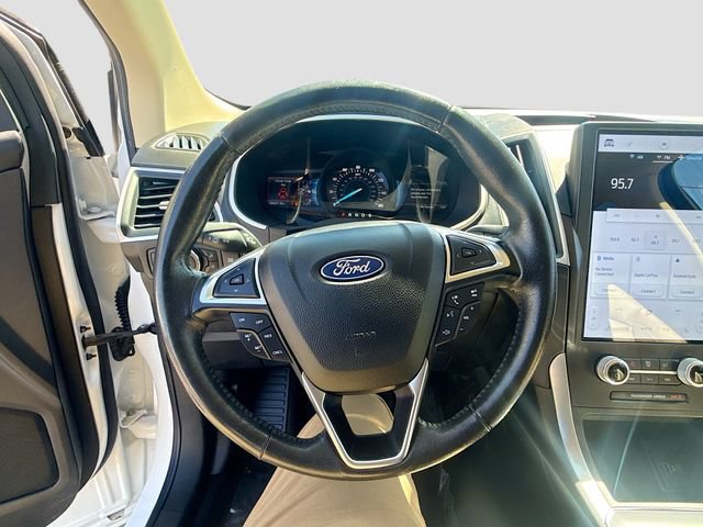 Used 2021 Ford Edge SEL AWD/4WD image 11
