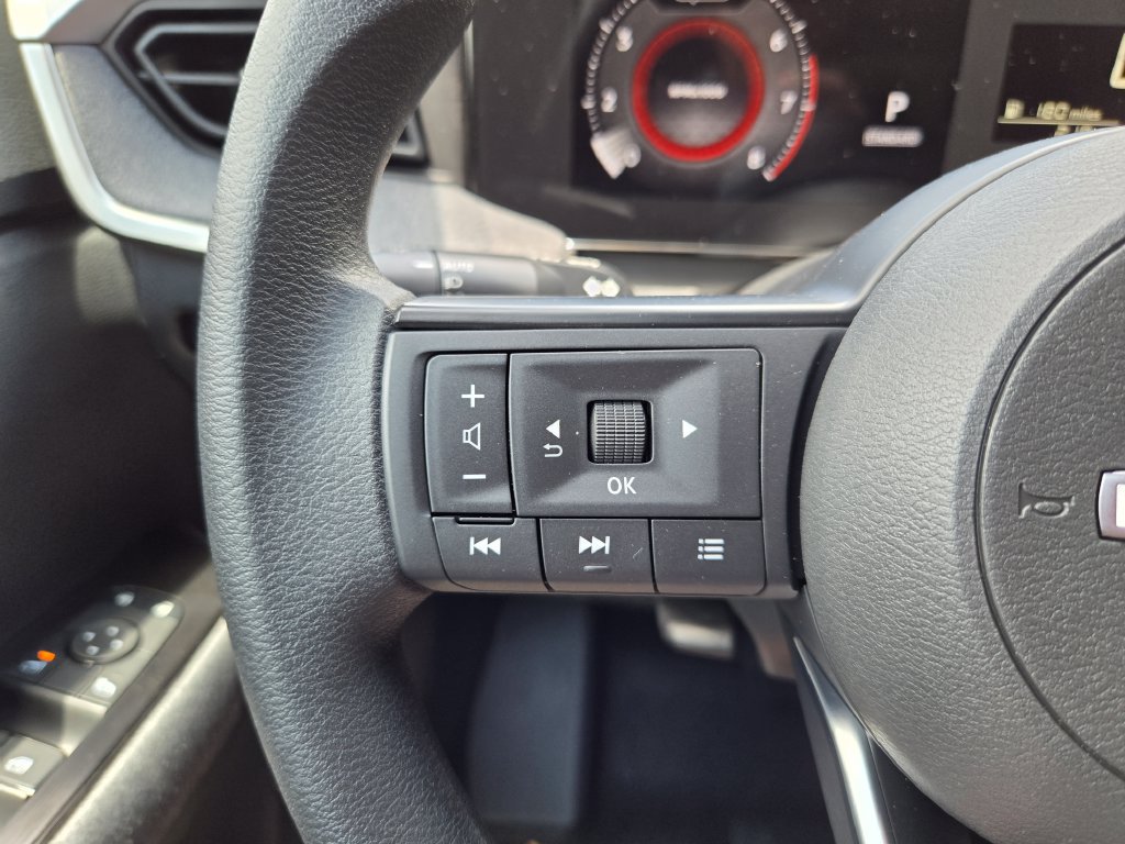 New 2026 Nissan Kicks SV w/ SV Premium Package FWD image 22