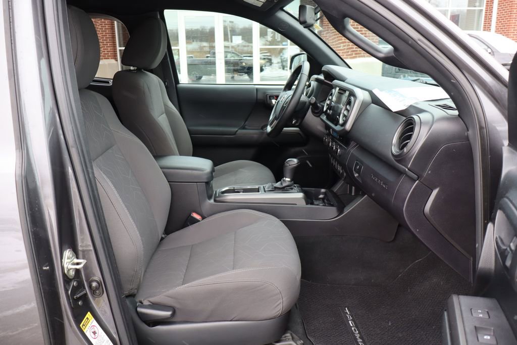 Used 2016 Toyota Tacoma TRD Off-Road image 43