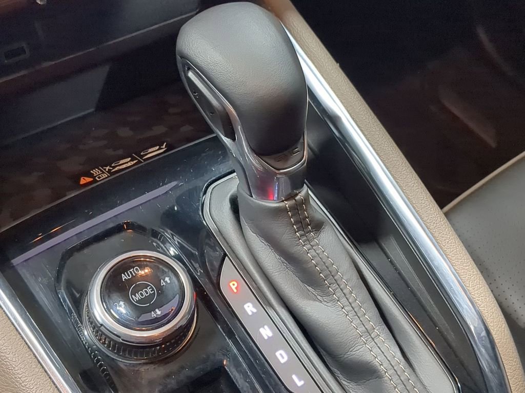 Used 2023 GMC Canyon Denali image 39