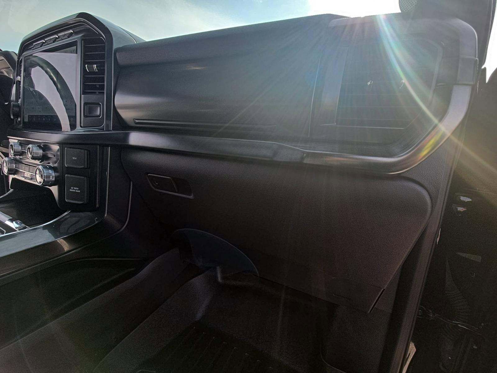 Used 2022 Ford F150 Lariat w/ Equipment Group 502A High image 25