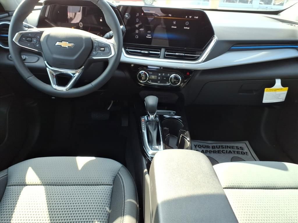 New 2025 Chevrolet Trax LT w/ Driver Confidence Package image 9