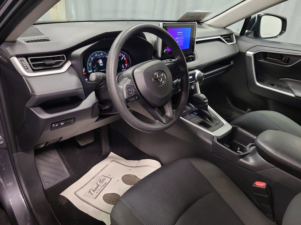 Used 2025 Toyota RAV4 LE image 13