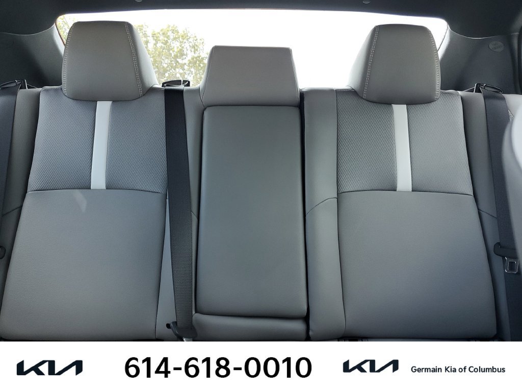Used 2026 Toyota Camry SE FWD image 28