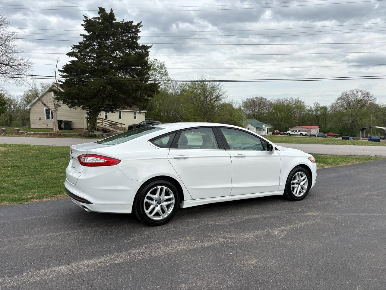 Used 2016 Ford Fusion SE image 21