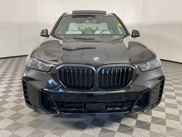 Certified 2024 BMW X5 xDrive40i w/ M Sport Package image 2