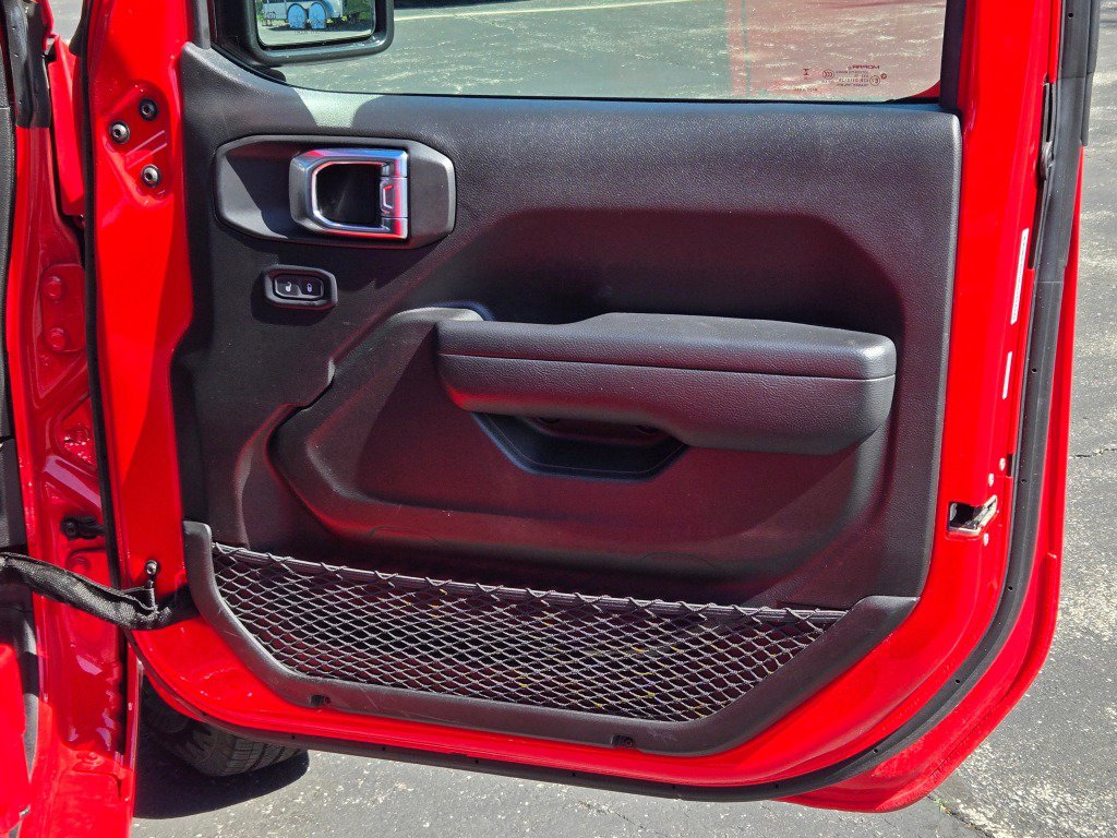 Used 2025 Jeep Wrangler Unlimited Sport AWD/4WD image 6
