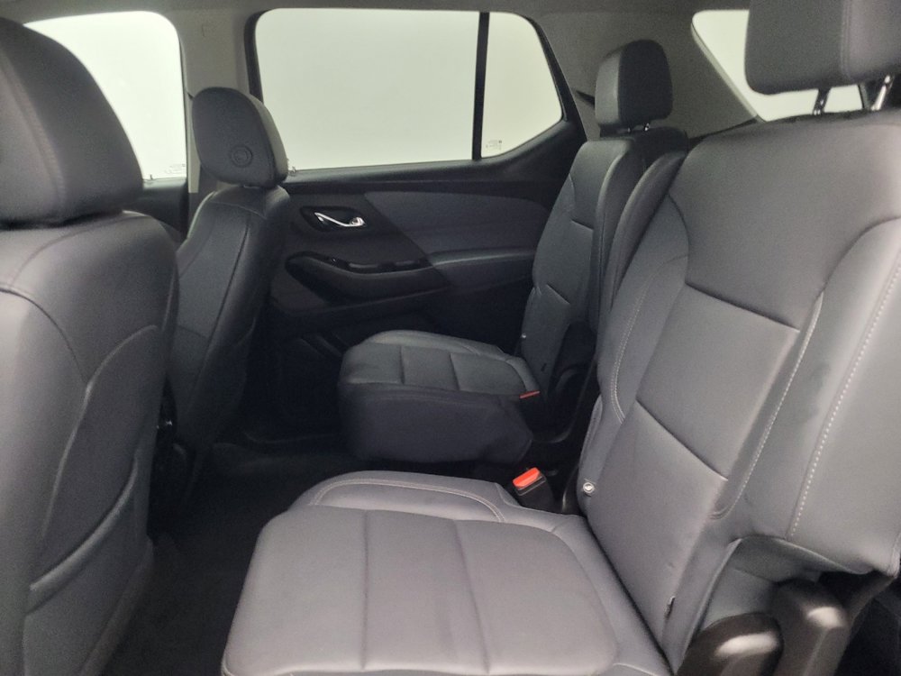 Used 2020 Chevrolet Traverse LT w/ LT Premium Package image 18