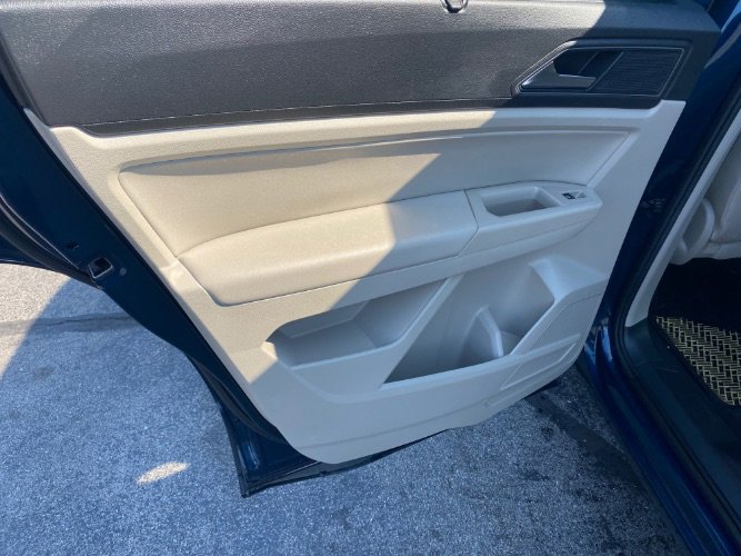 Used 2018 Volkswagen Atlas SE image 12