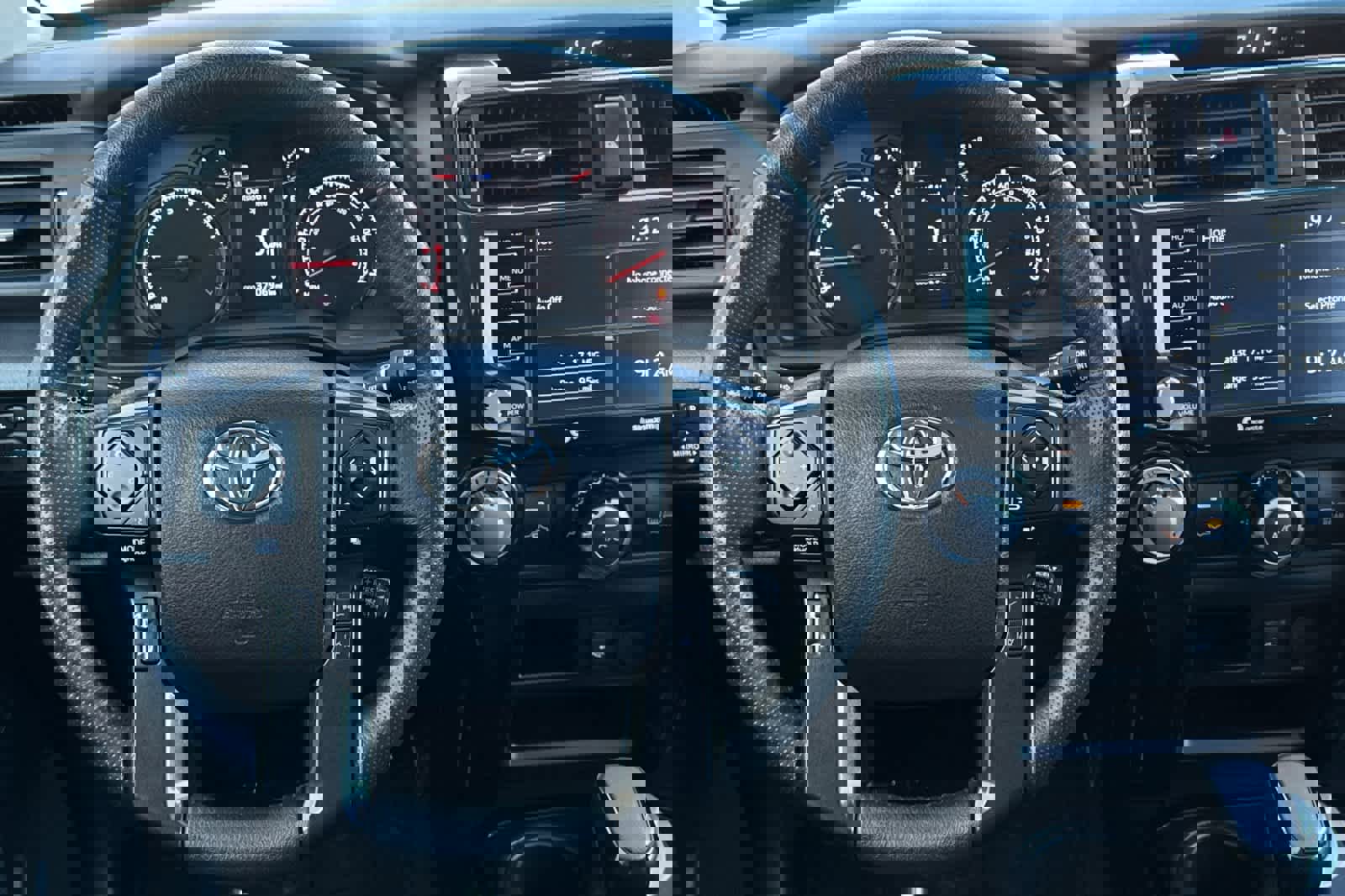 Used 2023 Toyota 4Runner 40th Anniversary SE image 15