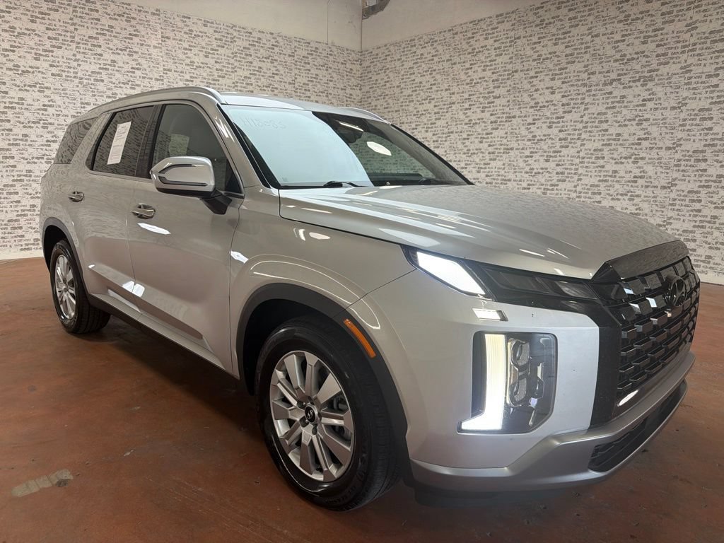 Used 2024 Hyundai Palisade SEL FWD image 1