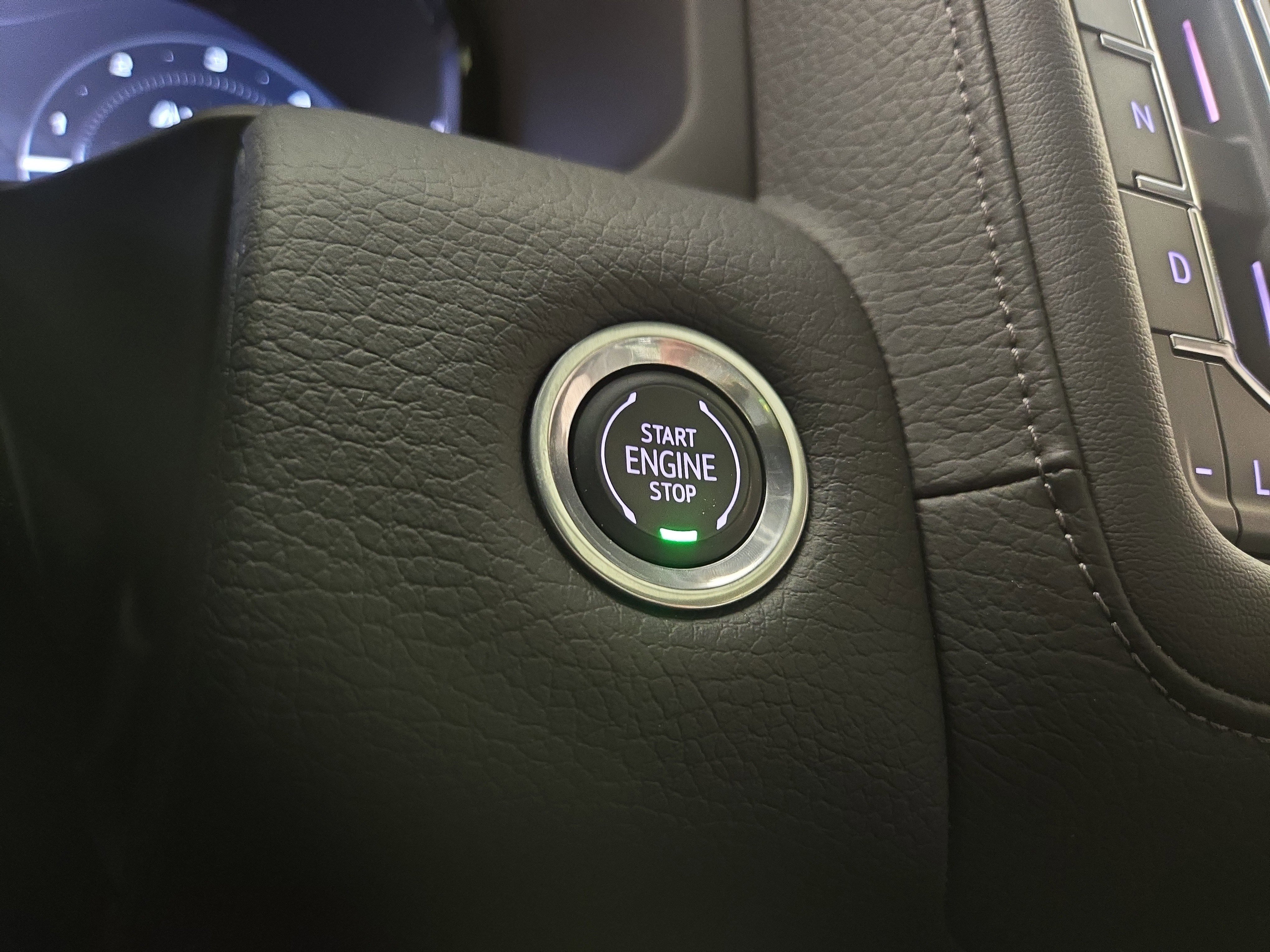 Certified 2023 GMC Yukon XL Denali image 27