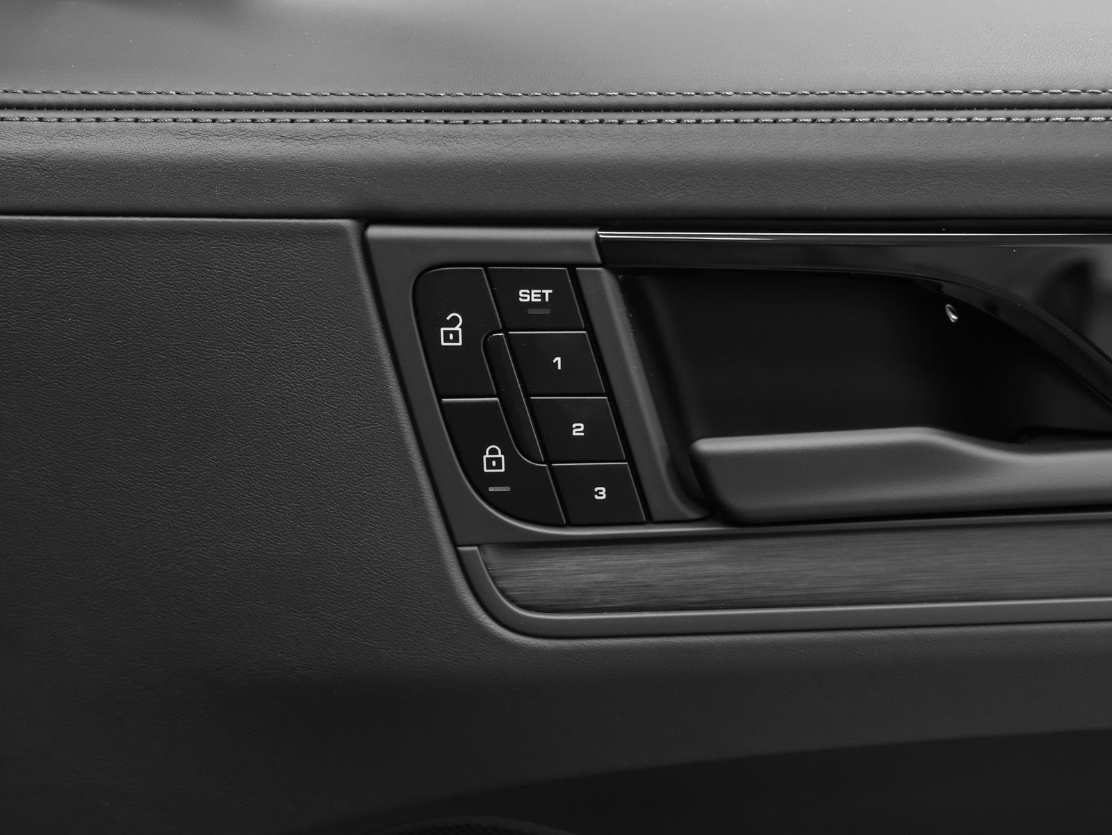 New 2026 Porsche Cayenne GTS AWD/4WD image 25