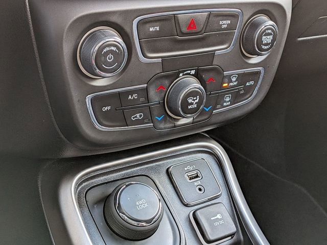 Certified 2019 Jeep Compass Latitude image 21