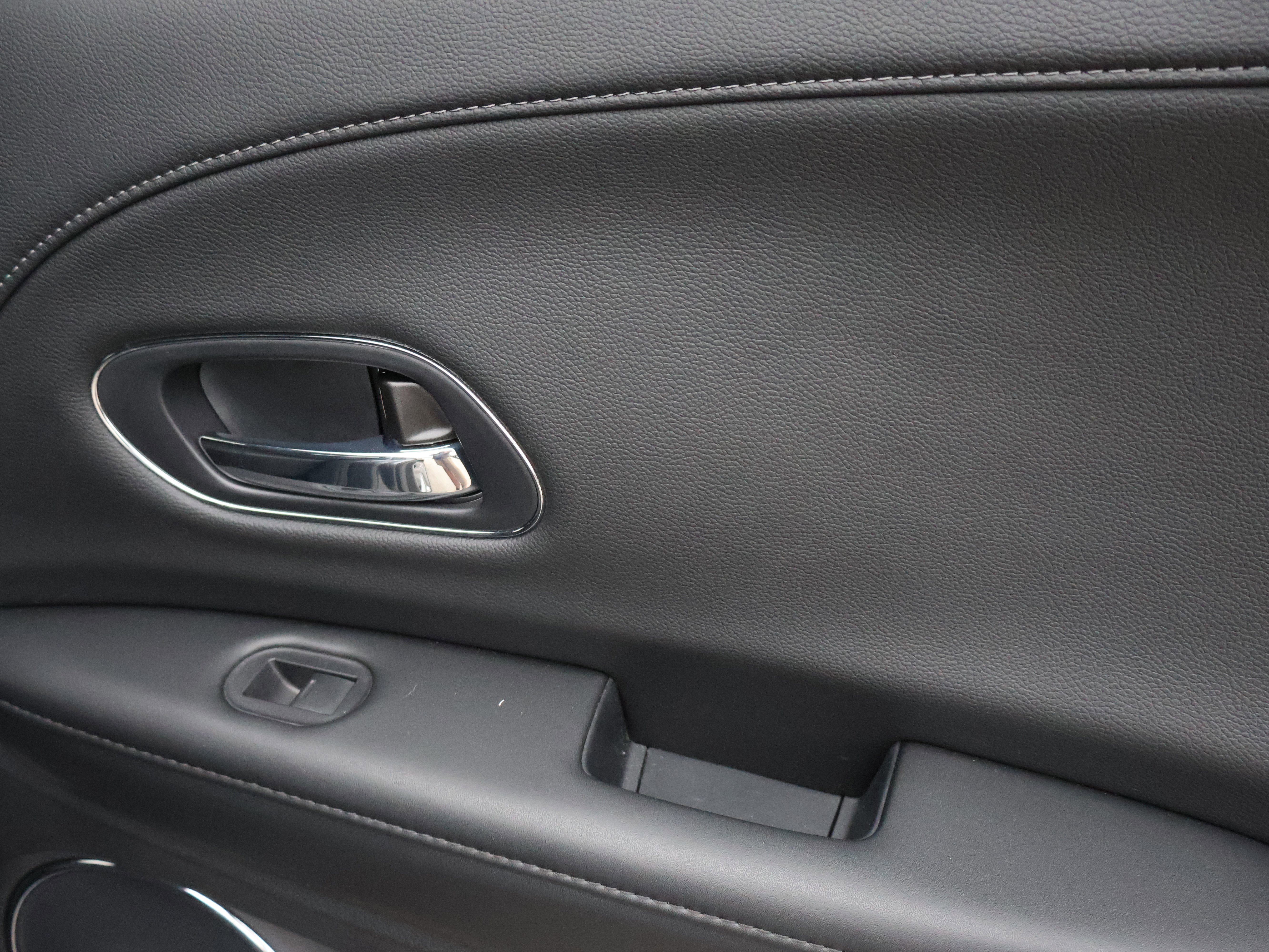 Used 2019 Honda HR-V EX-L image 15