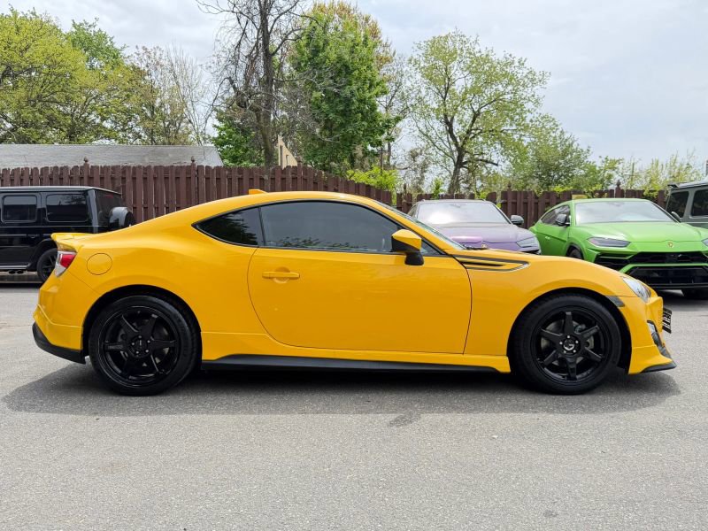 Used 2015 Scion FR-S Release Series 1.0 RWD image 5