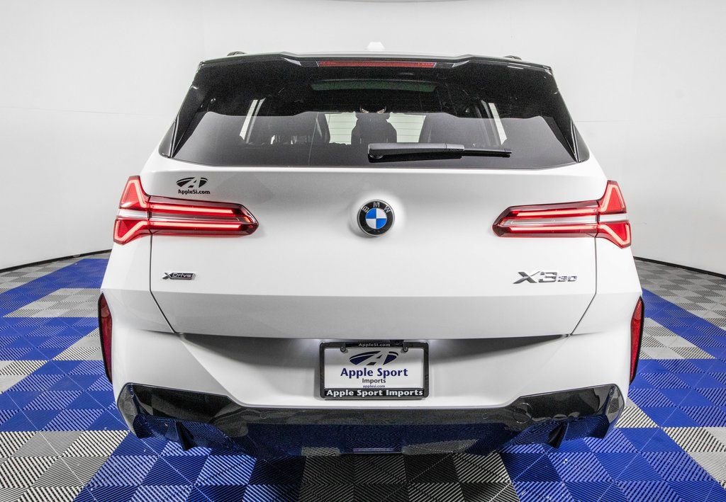 Used 2025 BMW X3 xDrive30i image 6