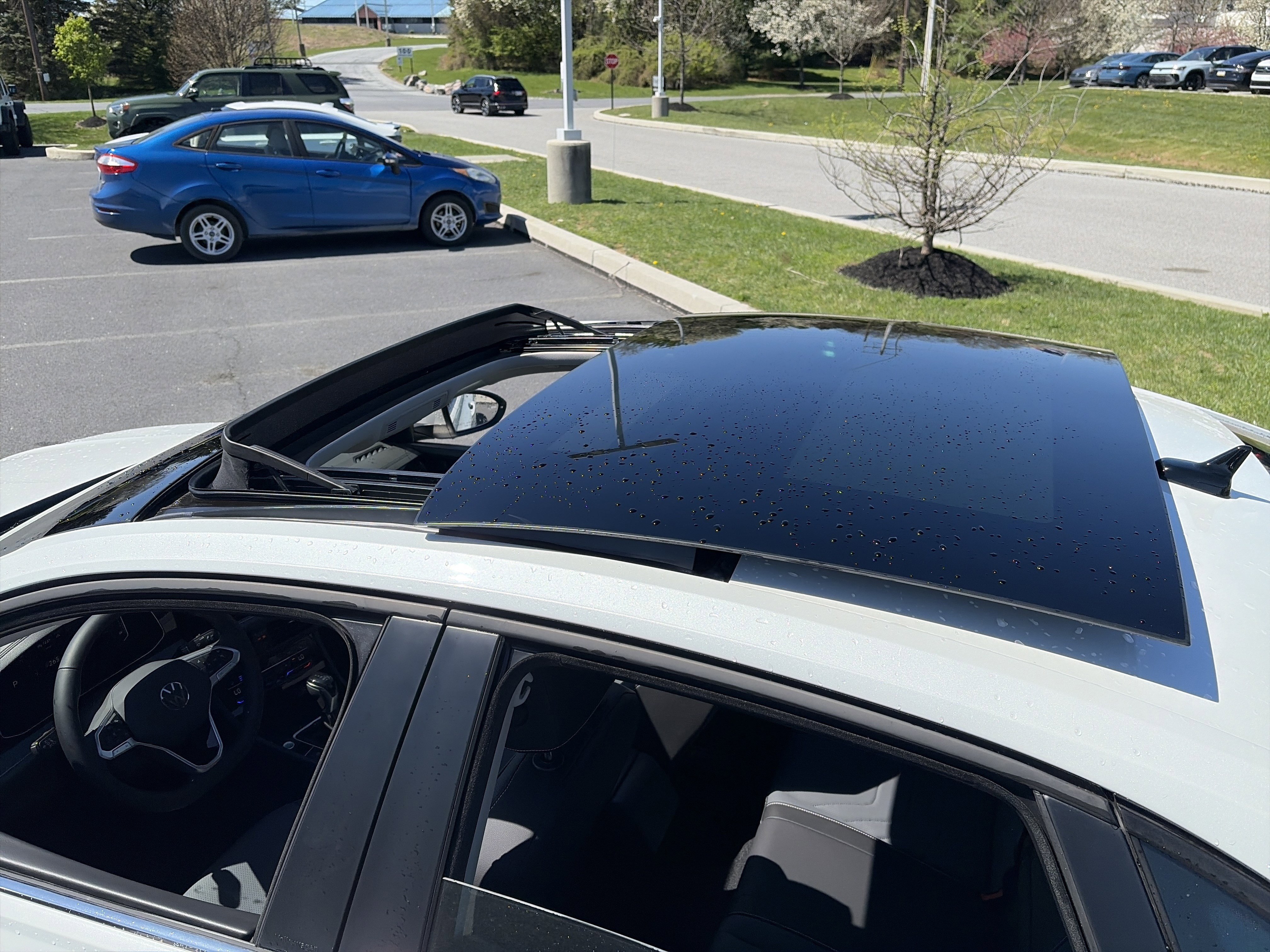 Used 2025 Volkswagen Jetta SEL image 8