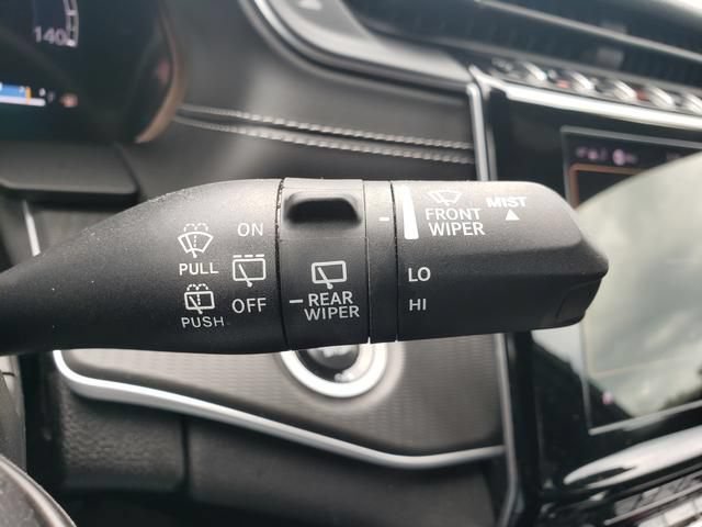 Used 2024 Jeep Grand Cherokee Altitude AWD/4WD image 28