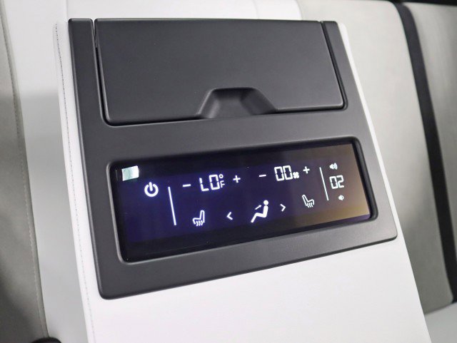 Used 2023 Fisker Ocean Extreme image 27