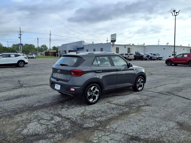 Used 2025 Hyundai Venue SEL FWD image 22