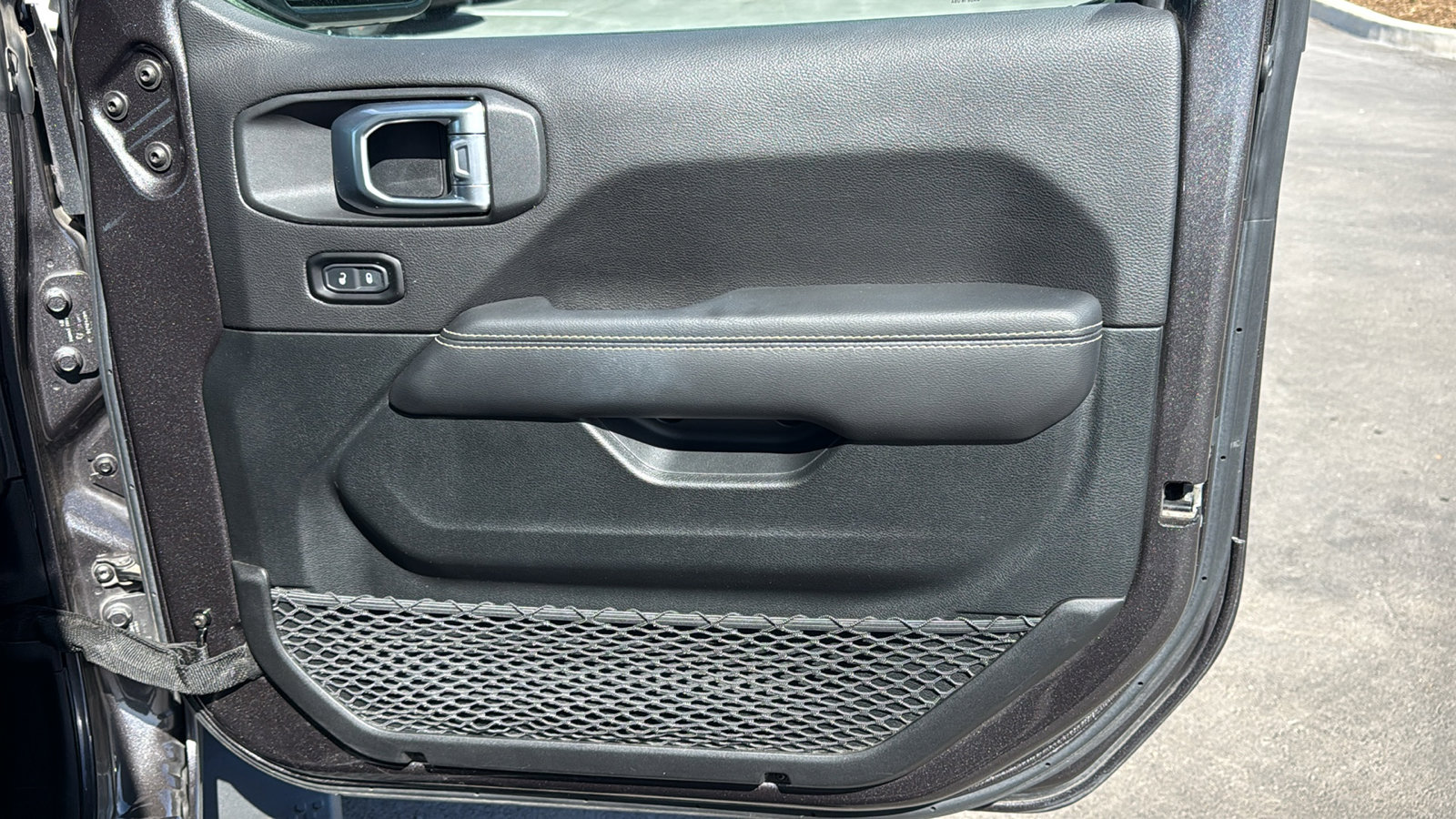 Used 2021 Jeep Wrangler Unlimited Sahara image 30