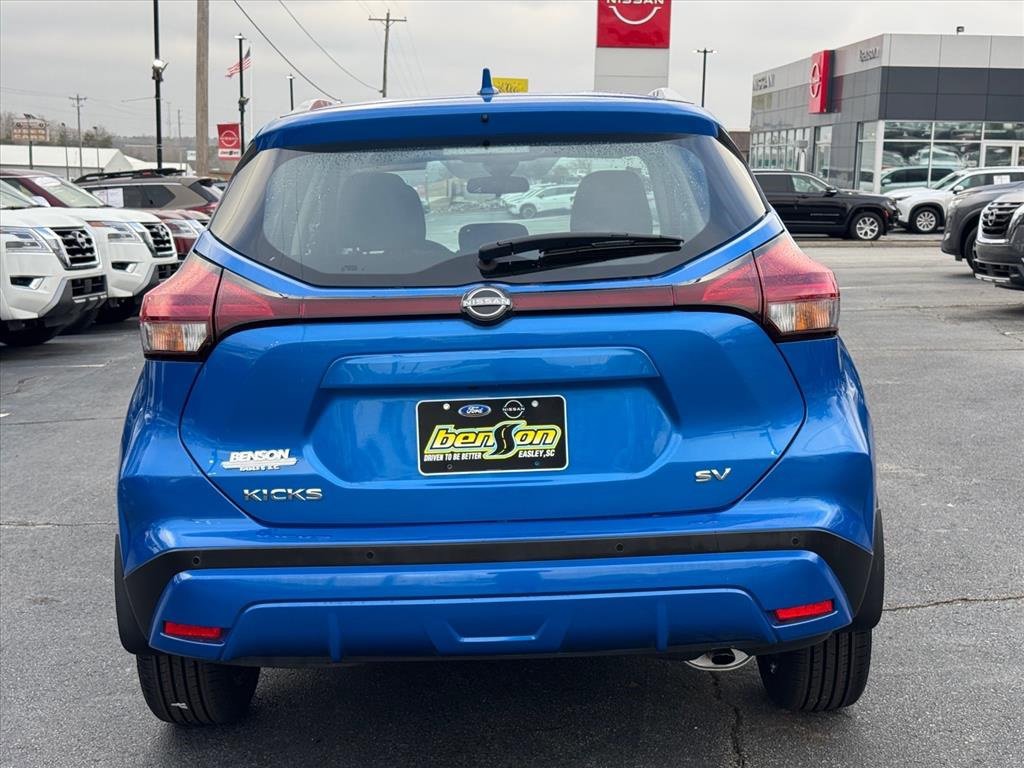 Certified 2024 Nissan Kicks SV image 4