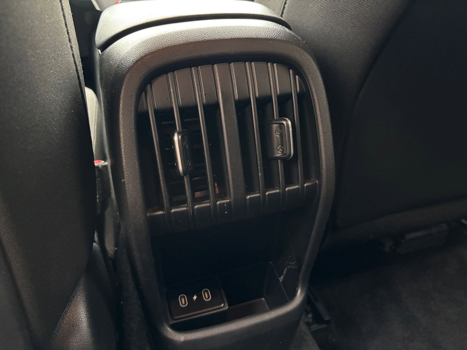 Used 2025 Hyundai Kona SEL image 24