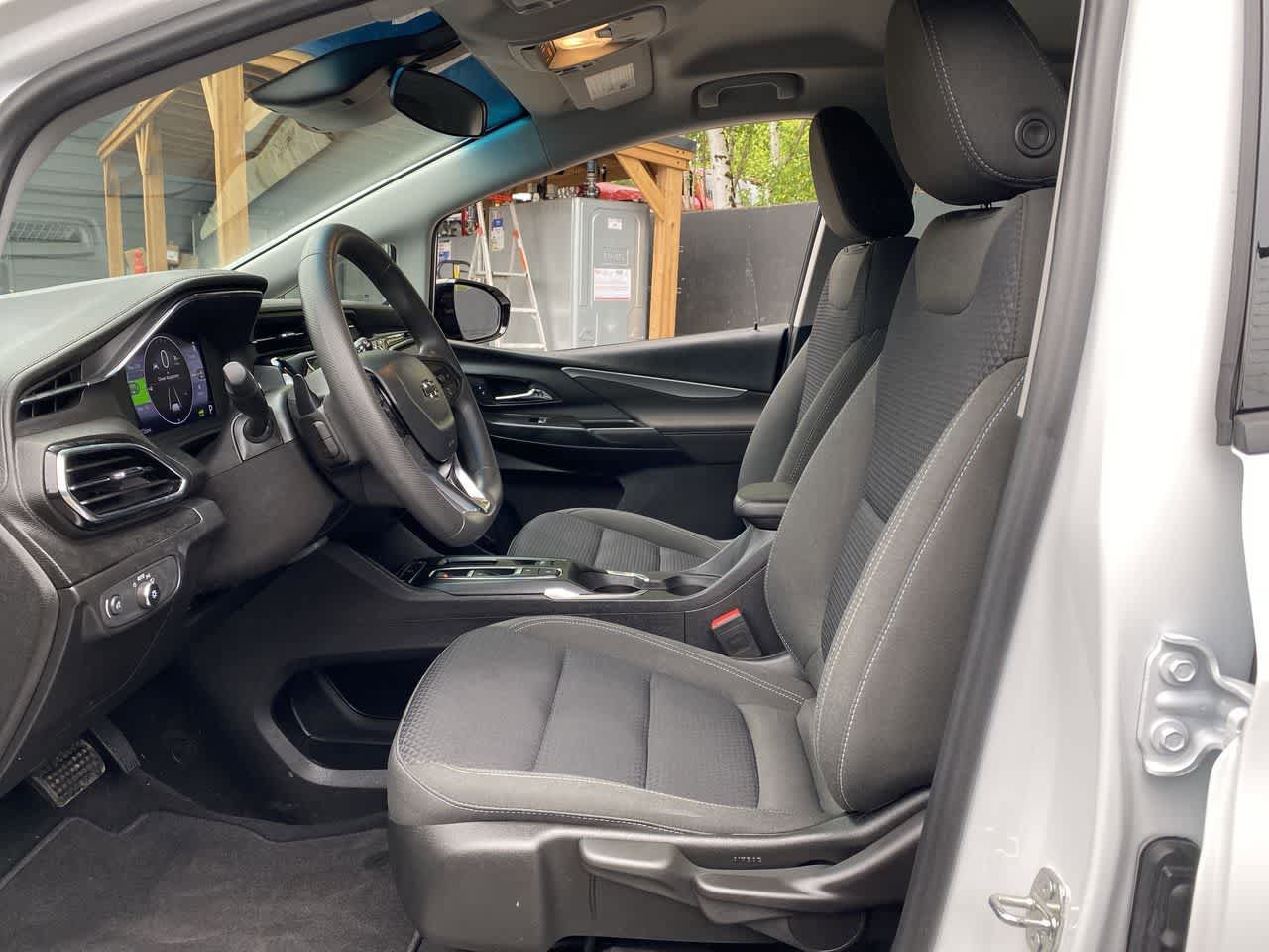 Used 2023 Chevrolet Bolt LT w/ Driver Confidence Package FWD image 13
