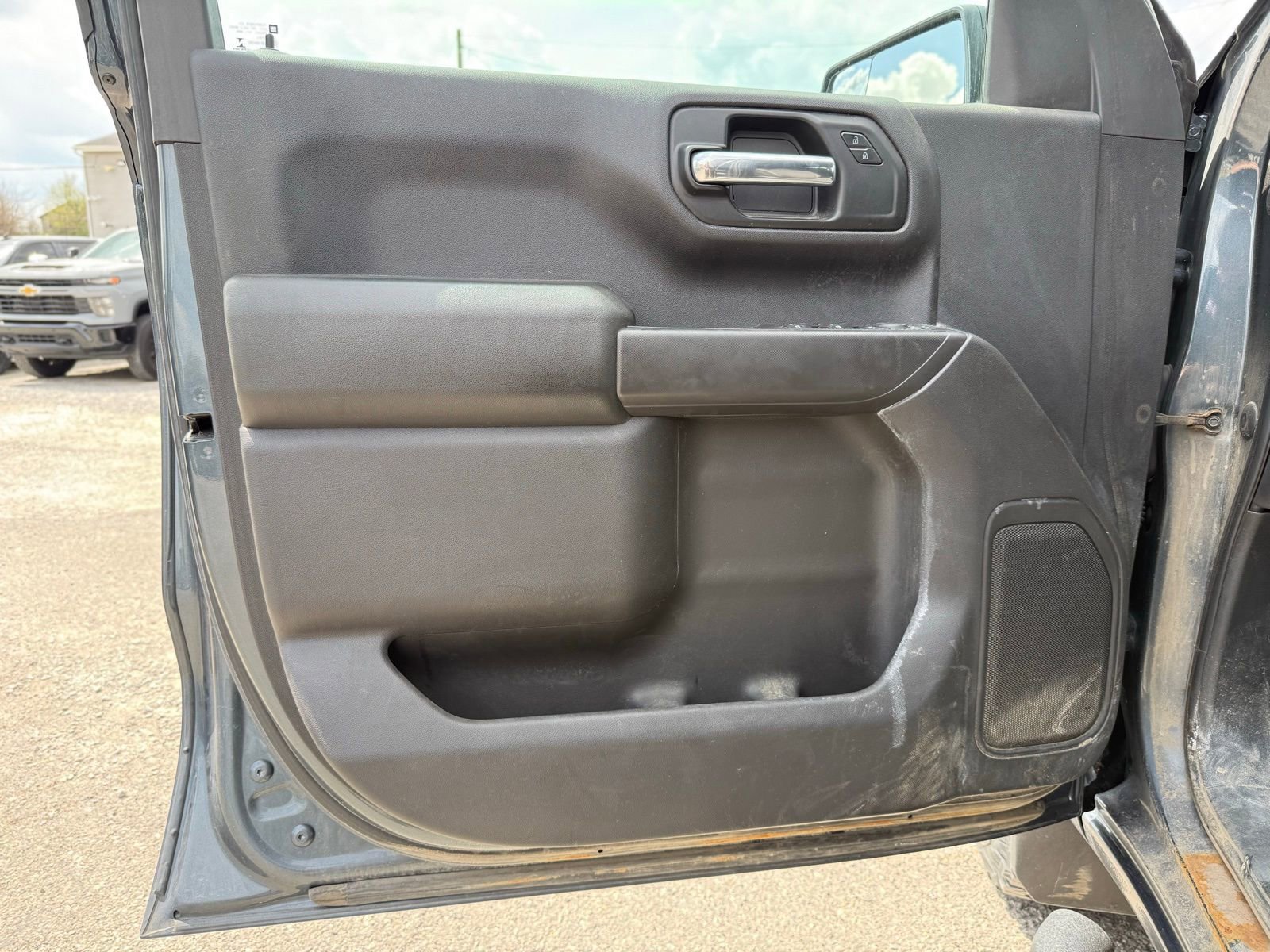 Used 2019 Chevrolet Silverado 1500 Custom Trail Boss w/ Custom Convenience Package image 12