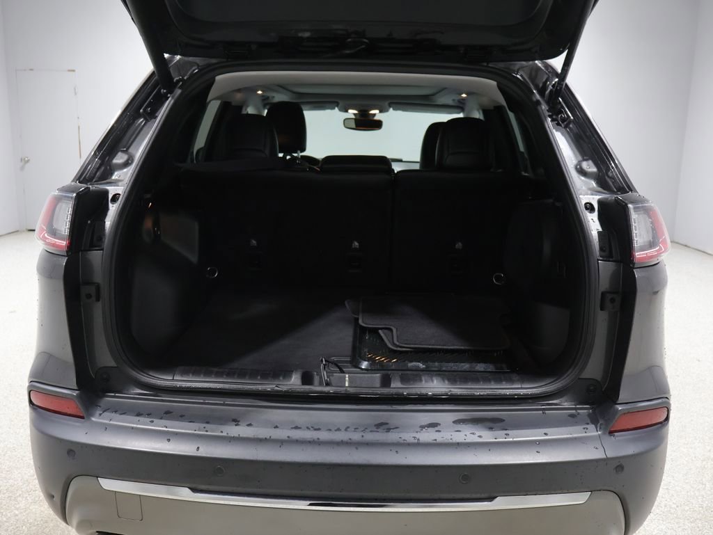 Used 2019 Jeep Cherokee Limited image 4